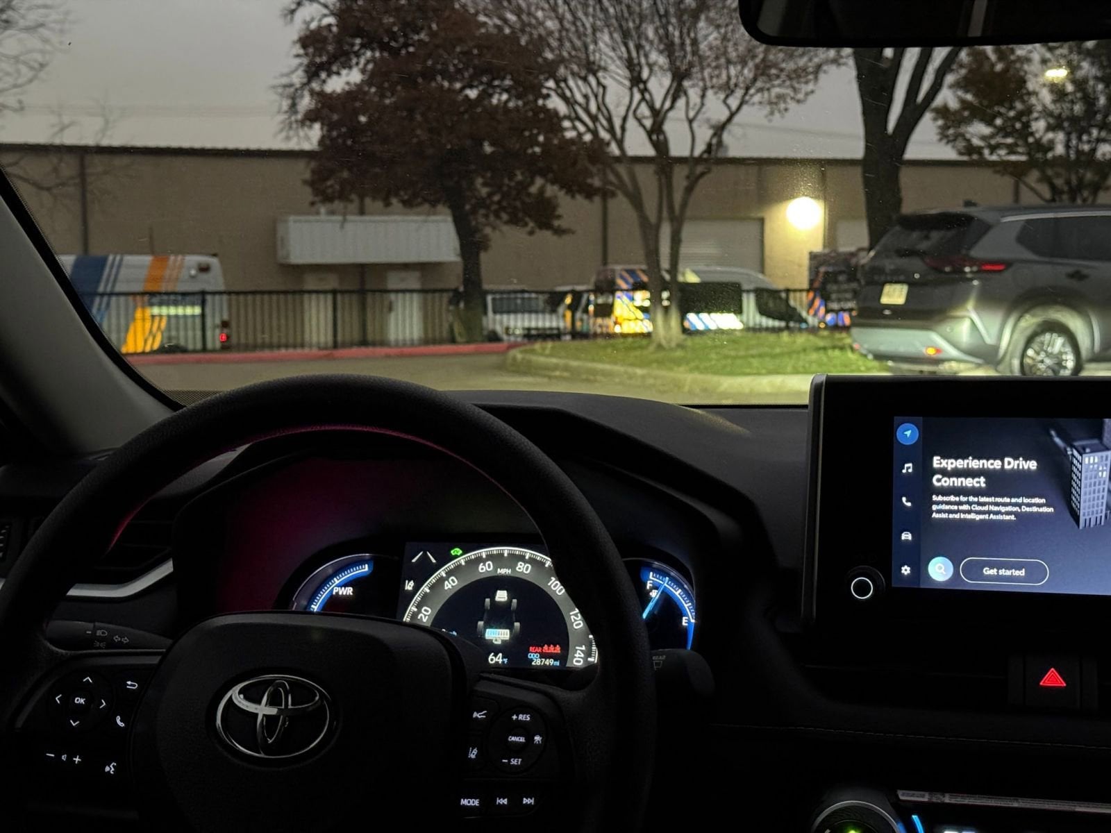 Thumbnail: 2025 Toyota RAV4 - 34