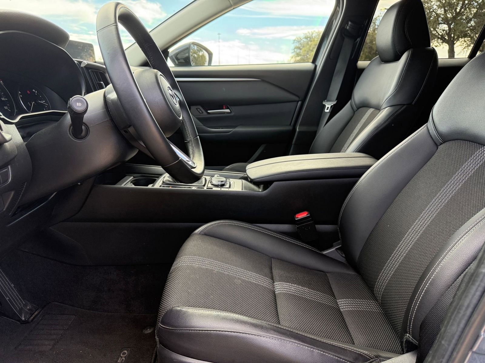 Thumbnail: 2025 Mazda CX-50 - 27