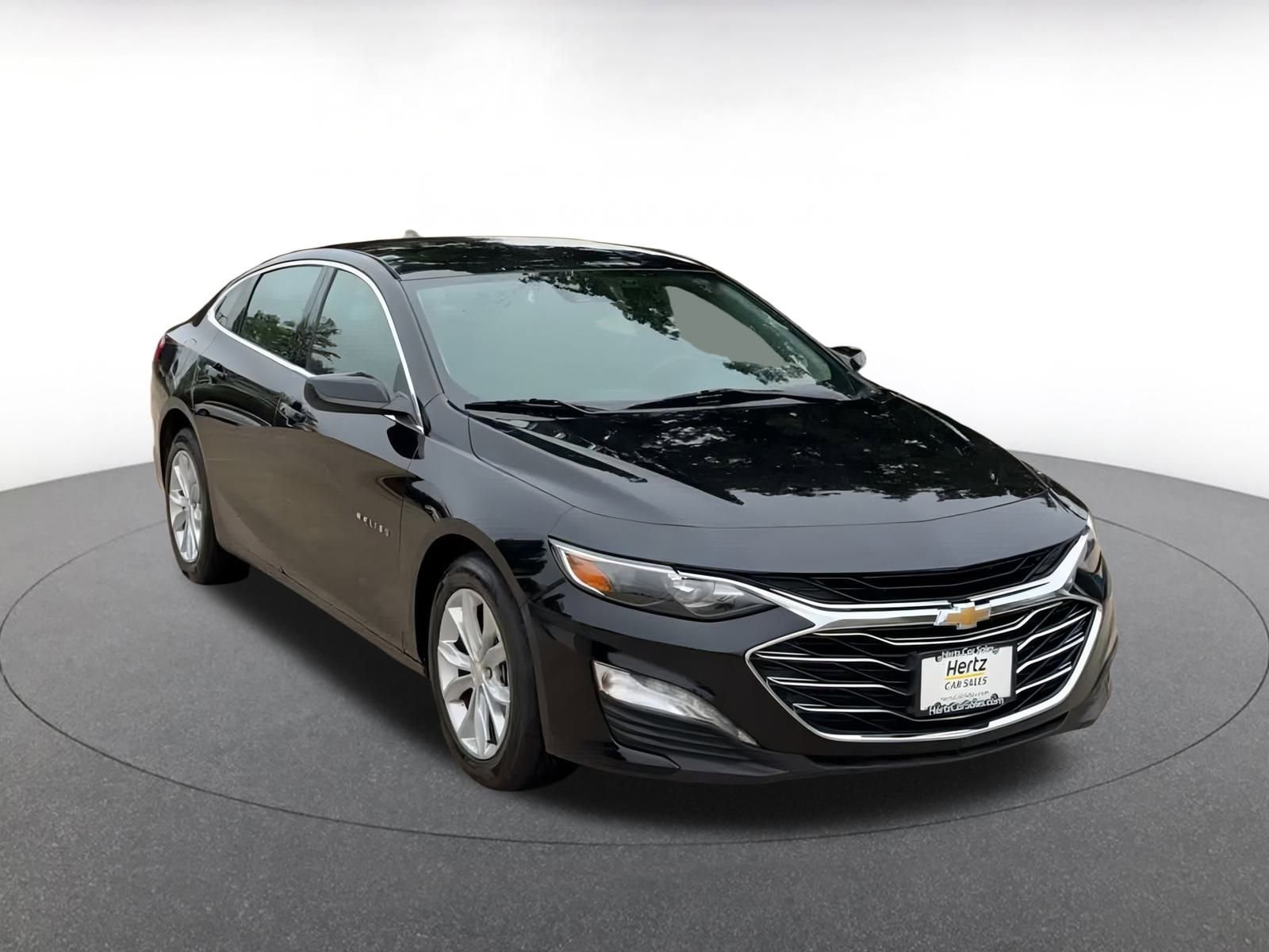 Thumbnail: 2024 Chevrolet Malibu - 3