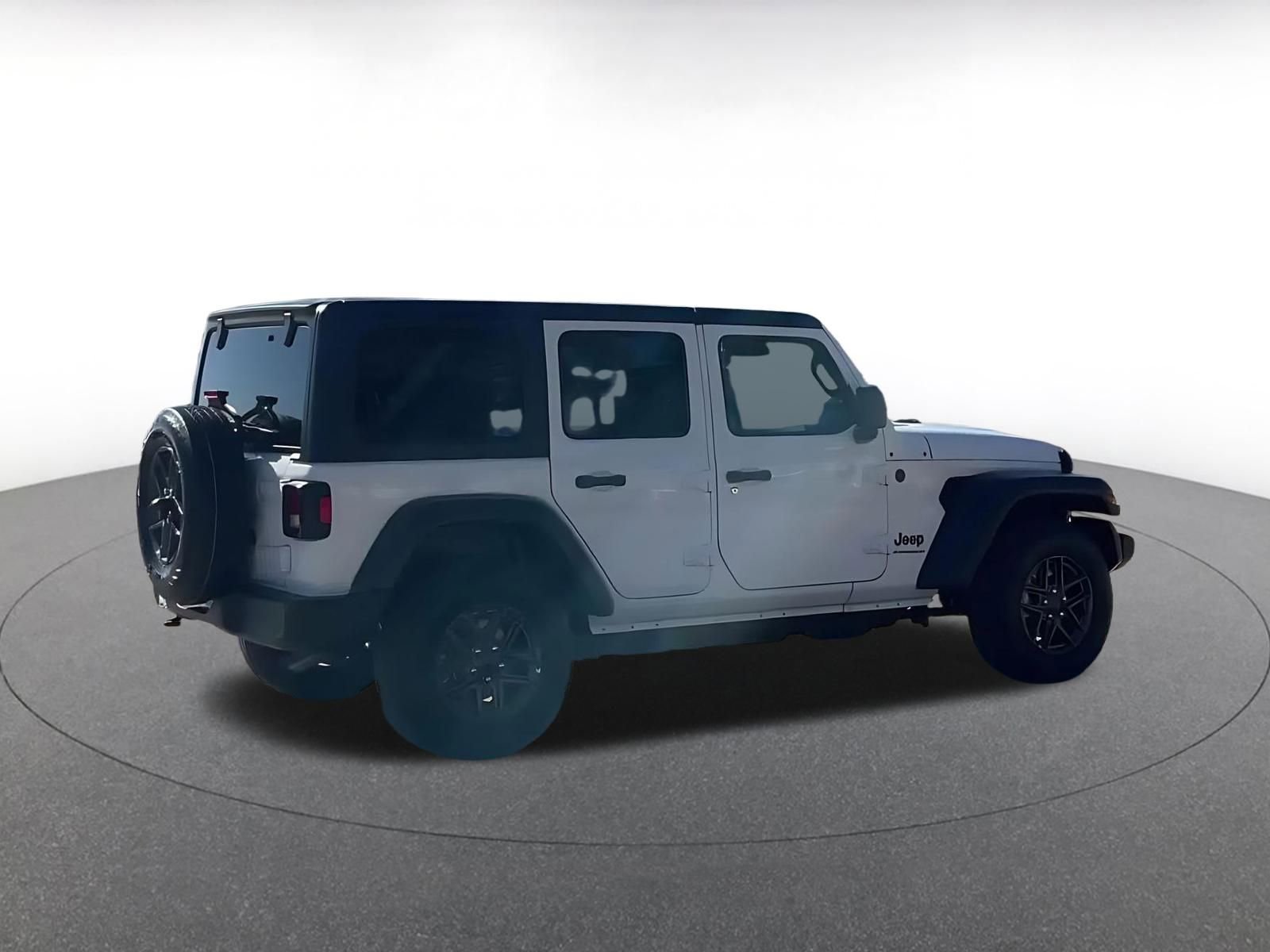 Thumbnail: 2025 Jeep Wrangler - 14