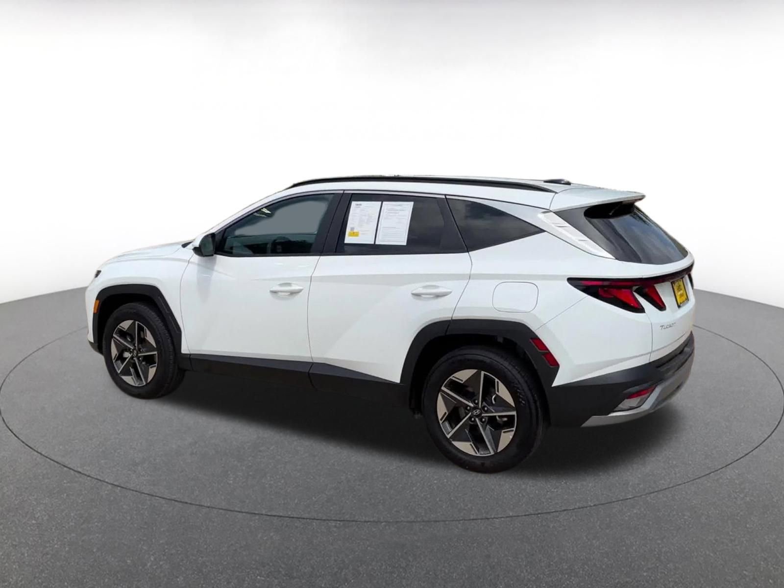 Thumbnail: 2025 Hyundai Tucson - 10