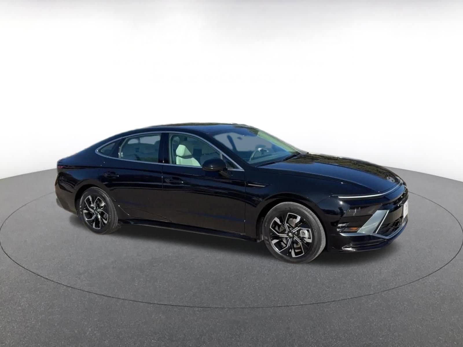 Thumbnail: 2025 Hyundai Sonata - 2