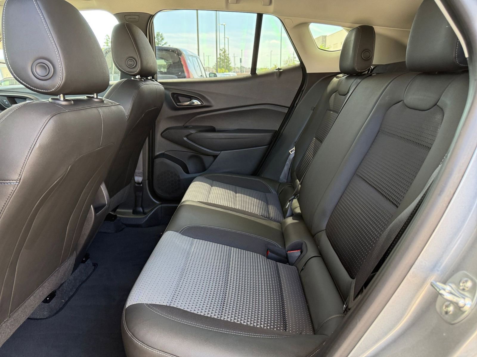 Thumbnail: 2025 Chevrolet Trax - 25