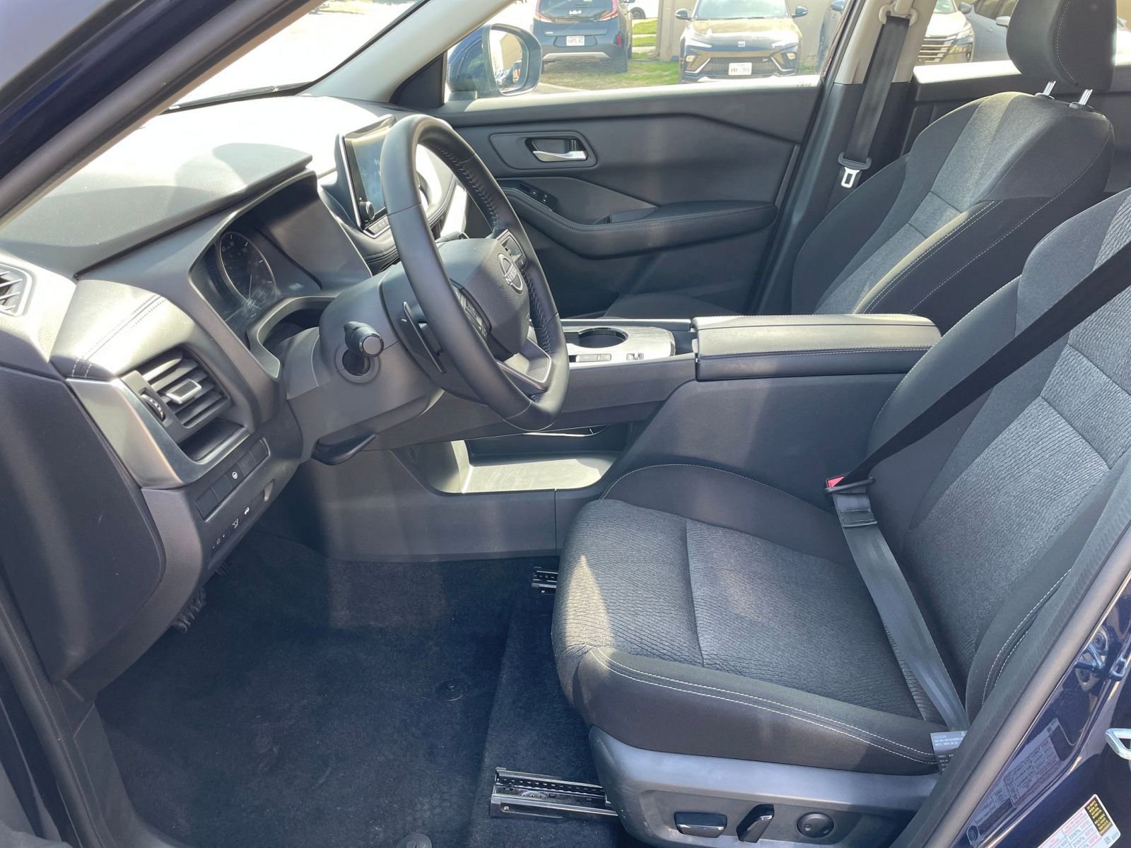 Thumbnail: 2025 Nissan Rogue - 30