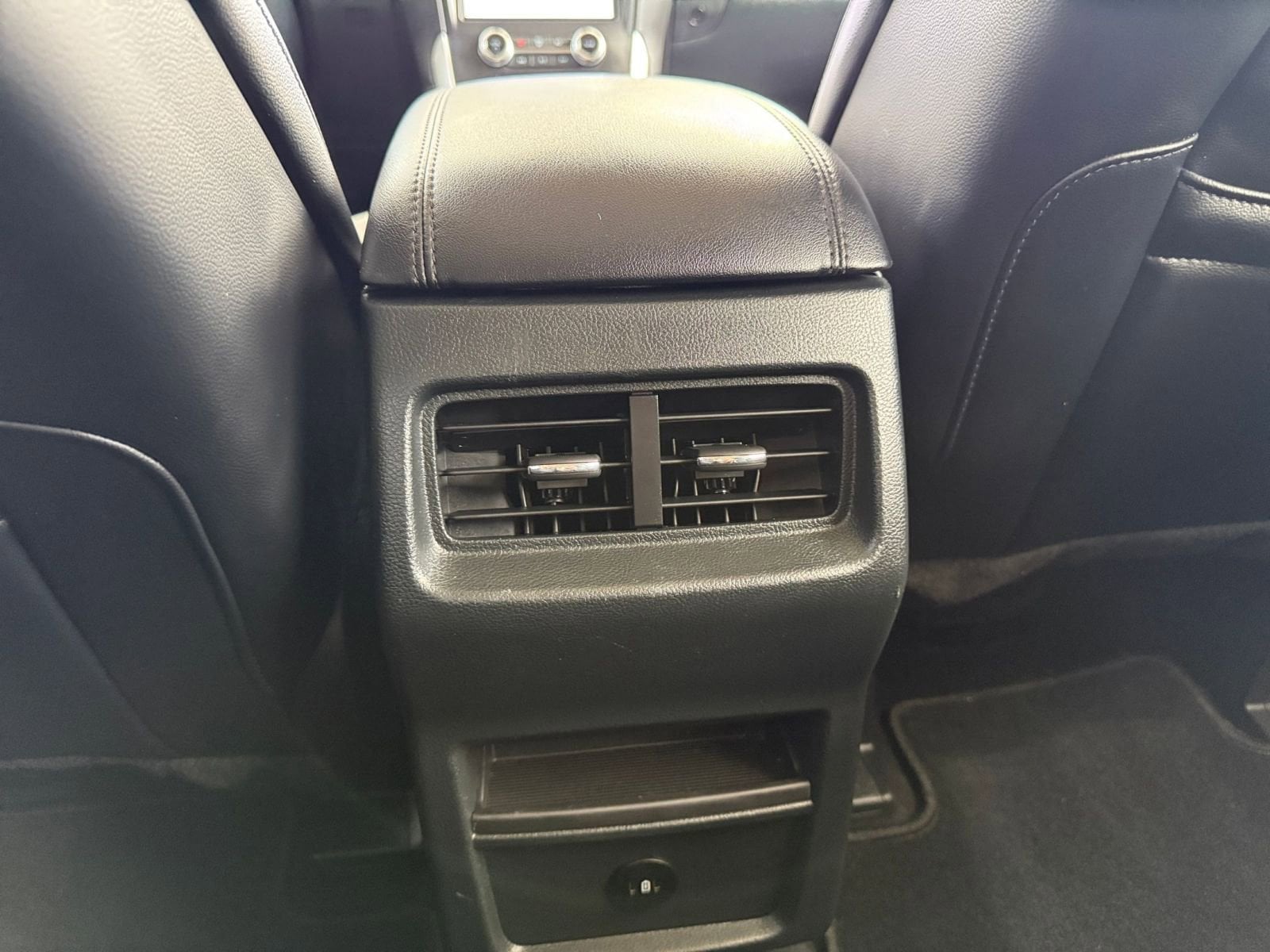 Thumbnail: 2024 Ford Edge - 25