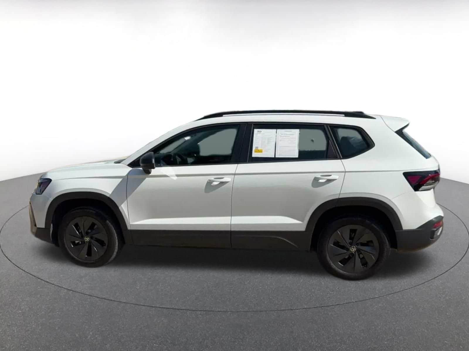 Thumbnail: 2026 Volkswagen Taos - 8