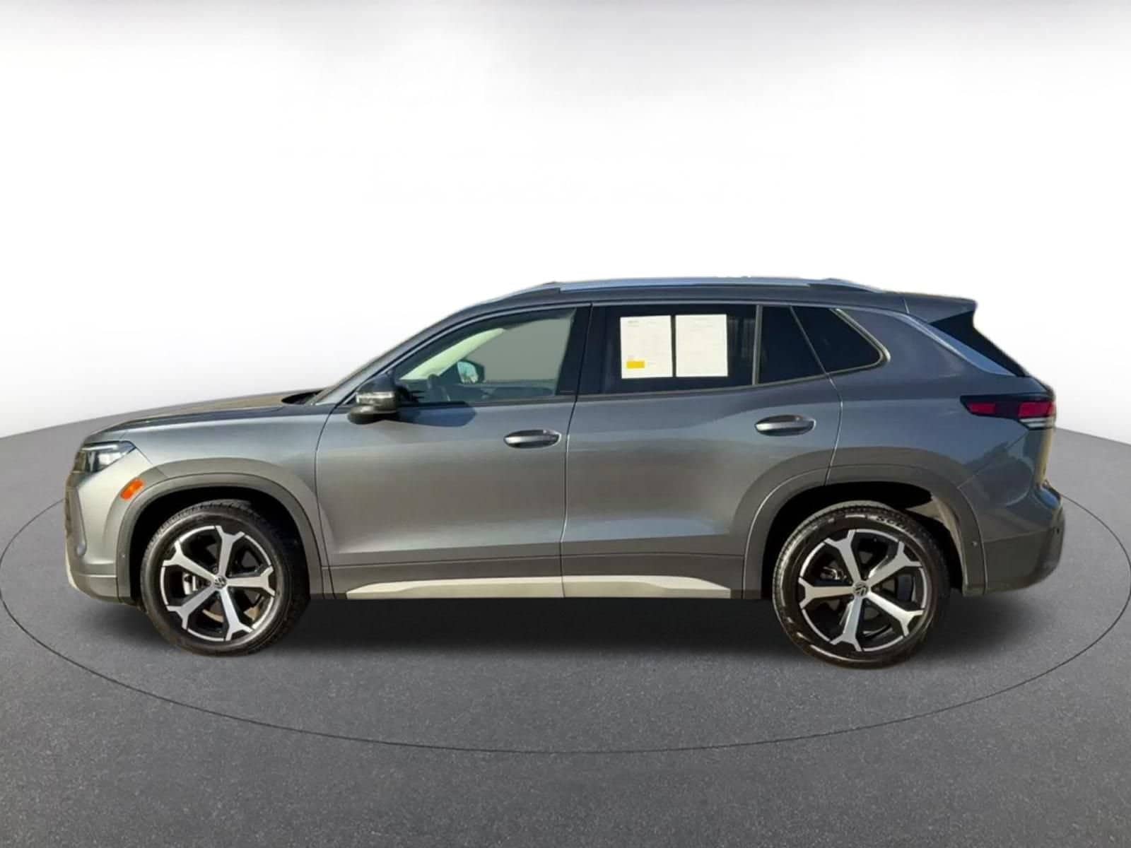 Thumbnail: 2026 Volkswagen Tiguan - 8