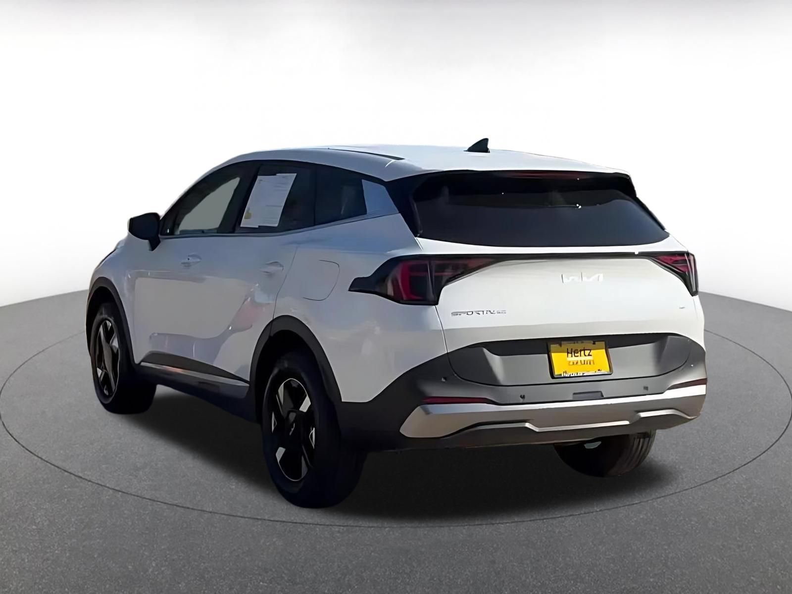 Thumbnail: 2026 Kia Sportage - 9