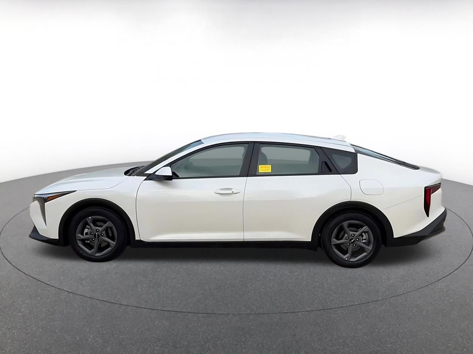 Thumbnail: 2025 Kia K4 - 10