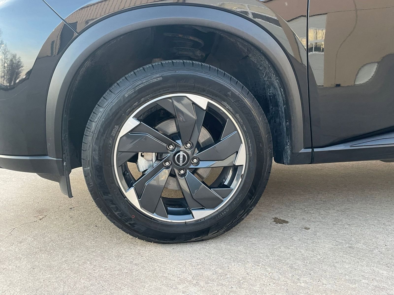 Thumbnail: 2025 Nissan Rogue - 33