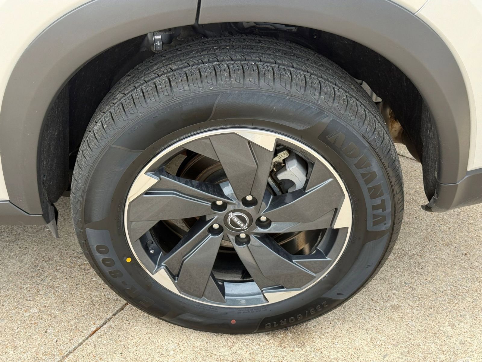 Thumbnail: 2025 Nissan Rogue - 32