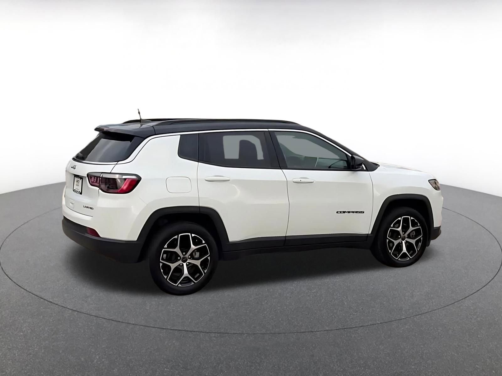 Thumbnail: 2025 Jeep Compass - 15