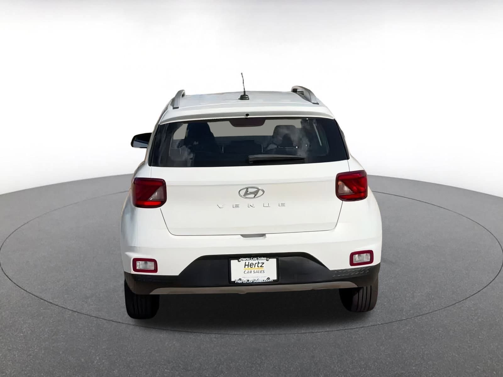 Thumbnail: 2023 Hyundai Venue - 12