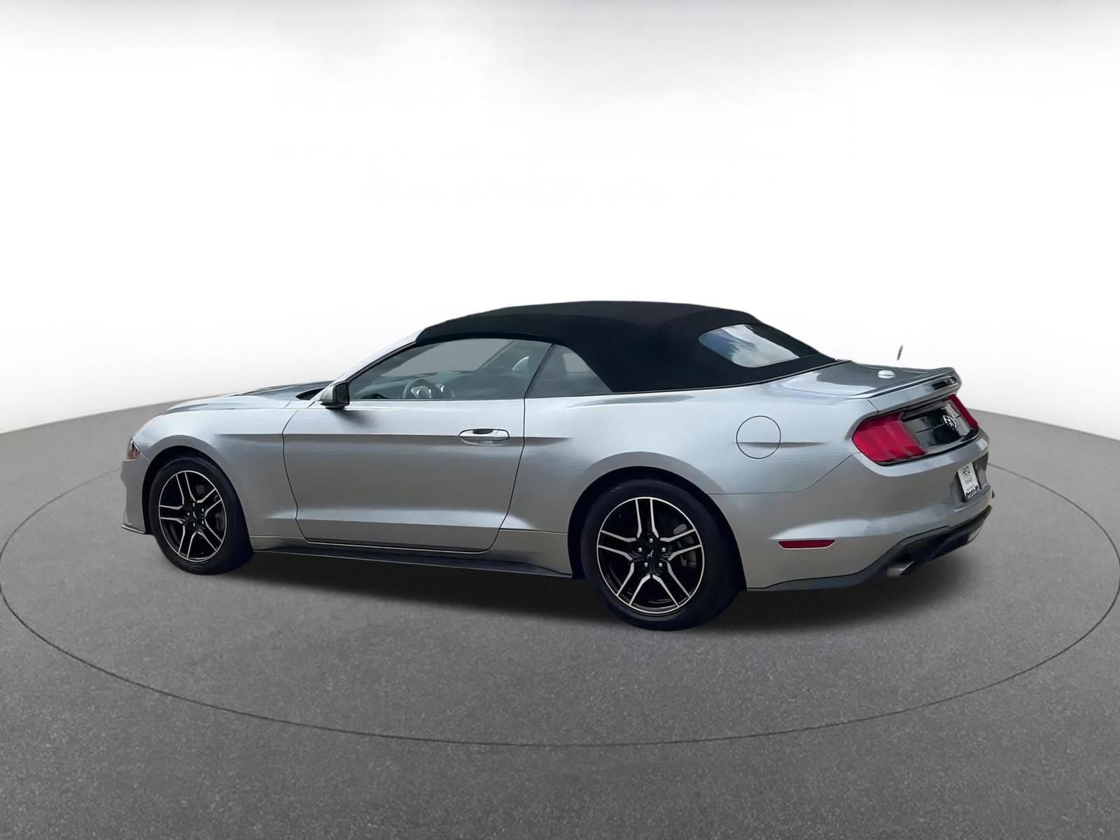 Thumbnail: 2023 Ford Mustang - 10