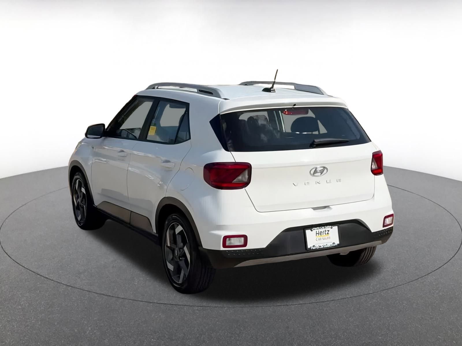 Thumbnail: 2023 Hyundai Venue - 11