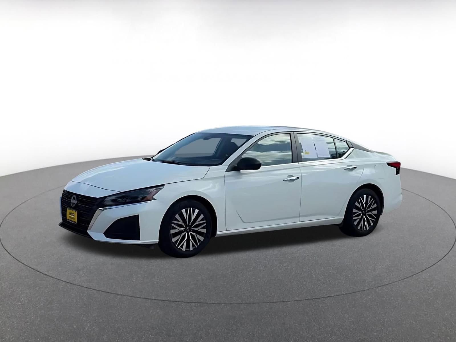 Thumbnail: 2025 Nissan Altima - 8