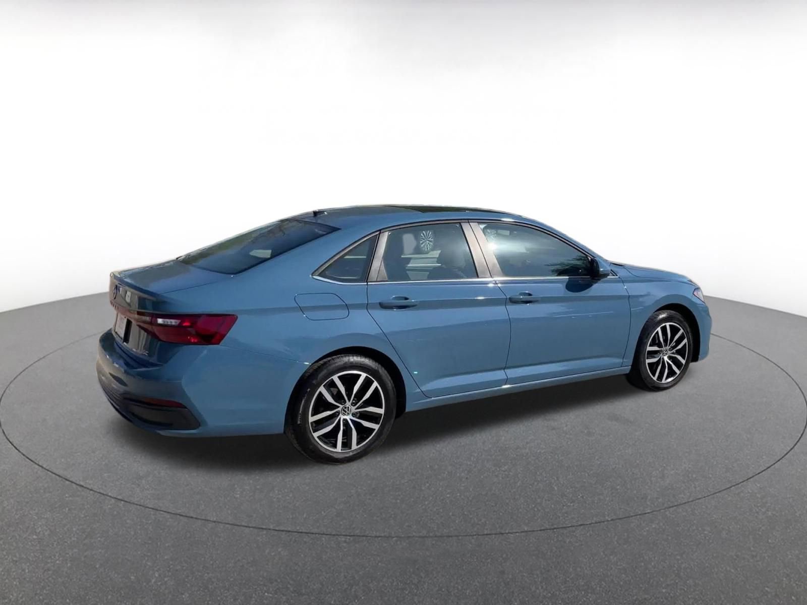 Thumbnail: 2025 Volkswagen Jetta - 15