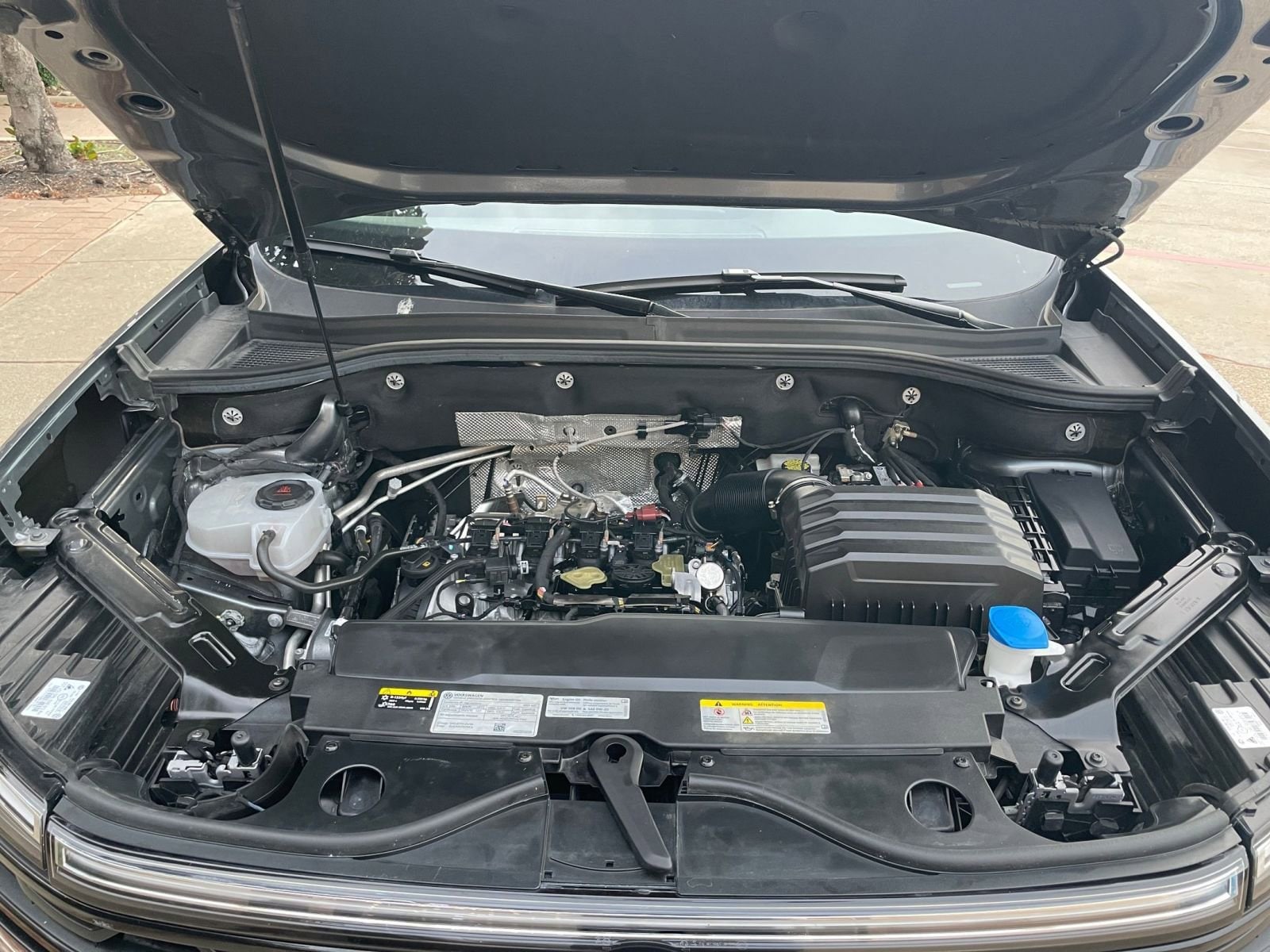 Thumbnail: 2025 Volkswagen Atlas - 32