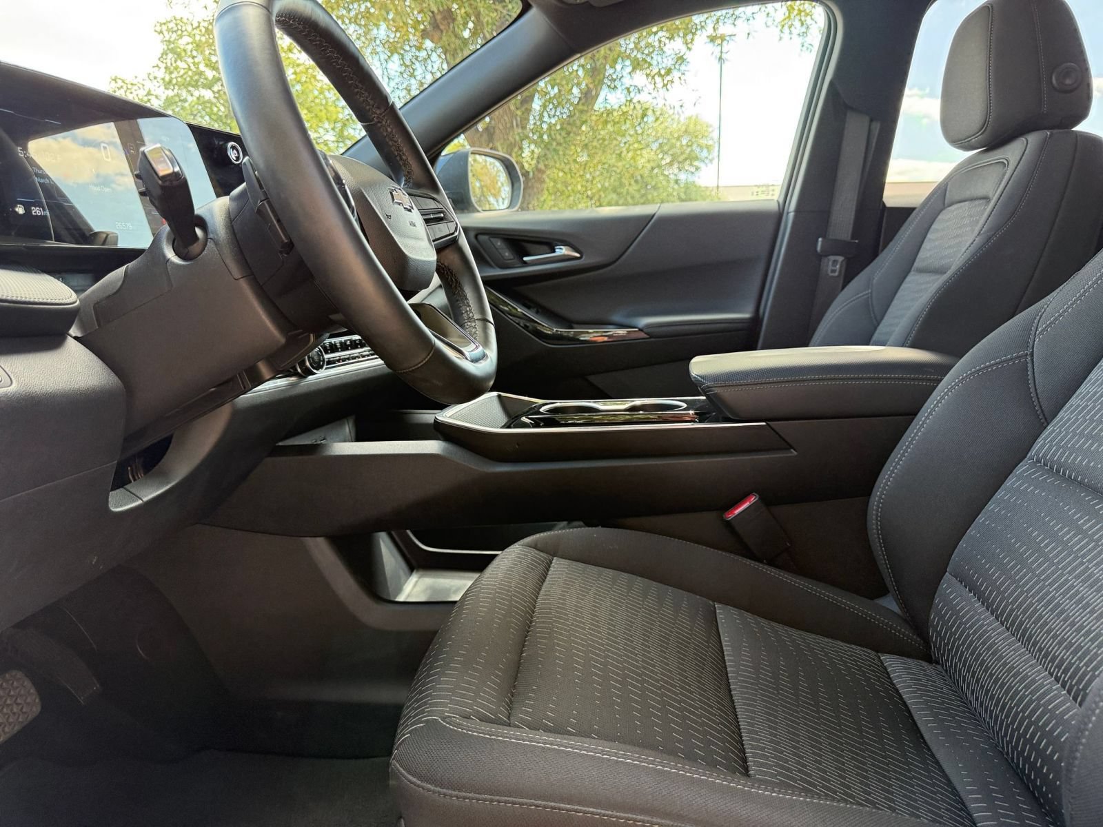 Thumbnail: 2025 Chevrolet Equinox - 28