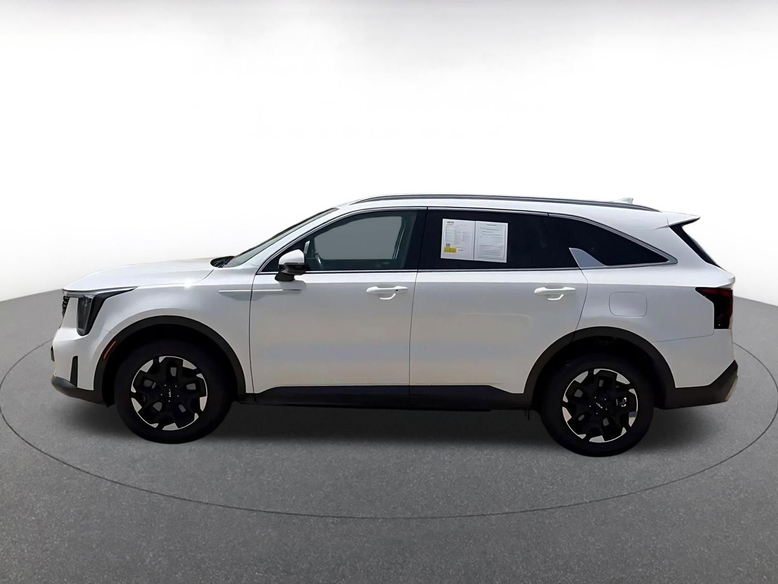 Thumbnail: 2024 Kia Sorento - 9
