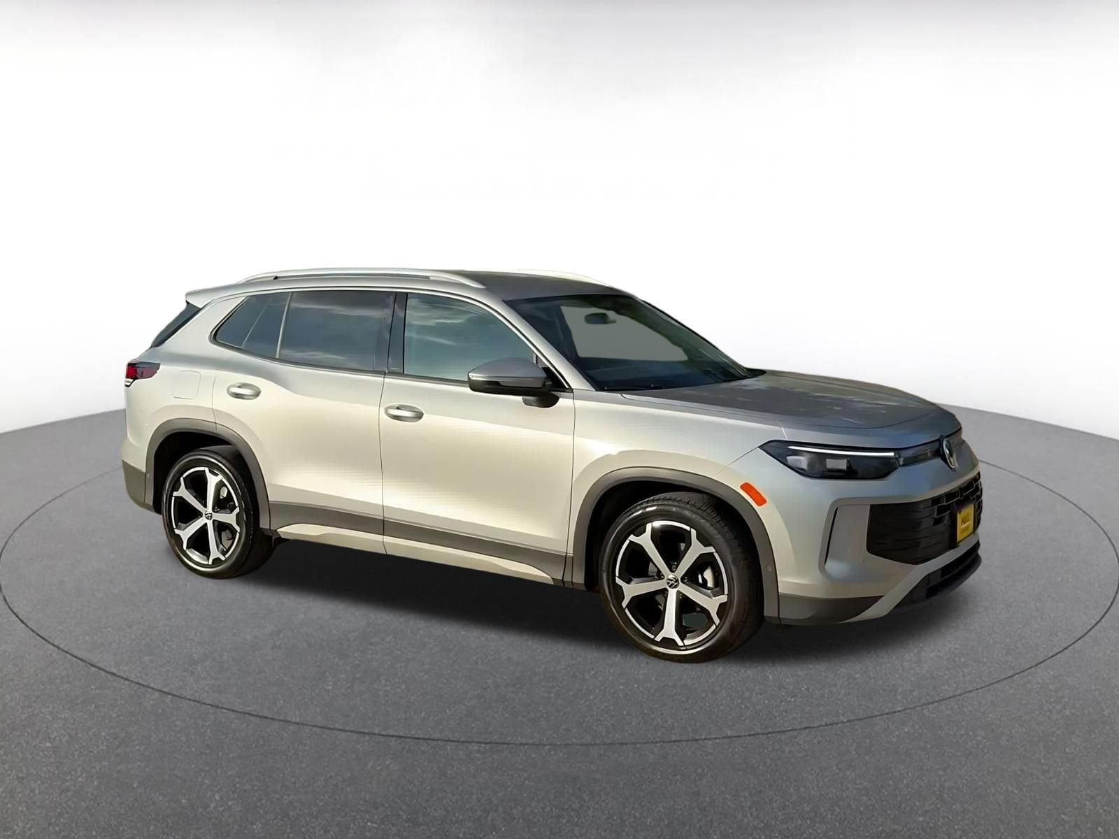 Thumbnail: 2026 Volkswagen Tiguan - 2