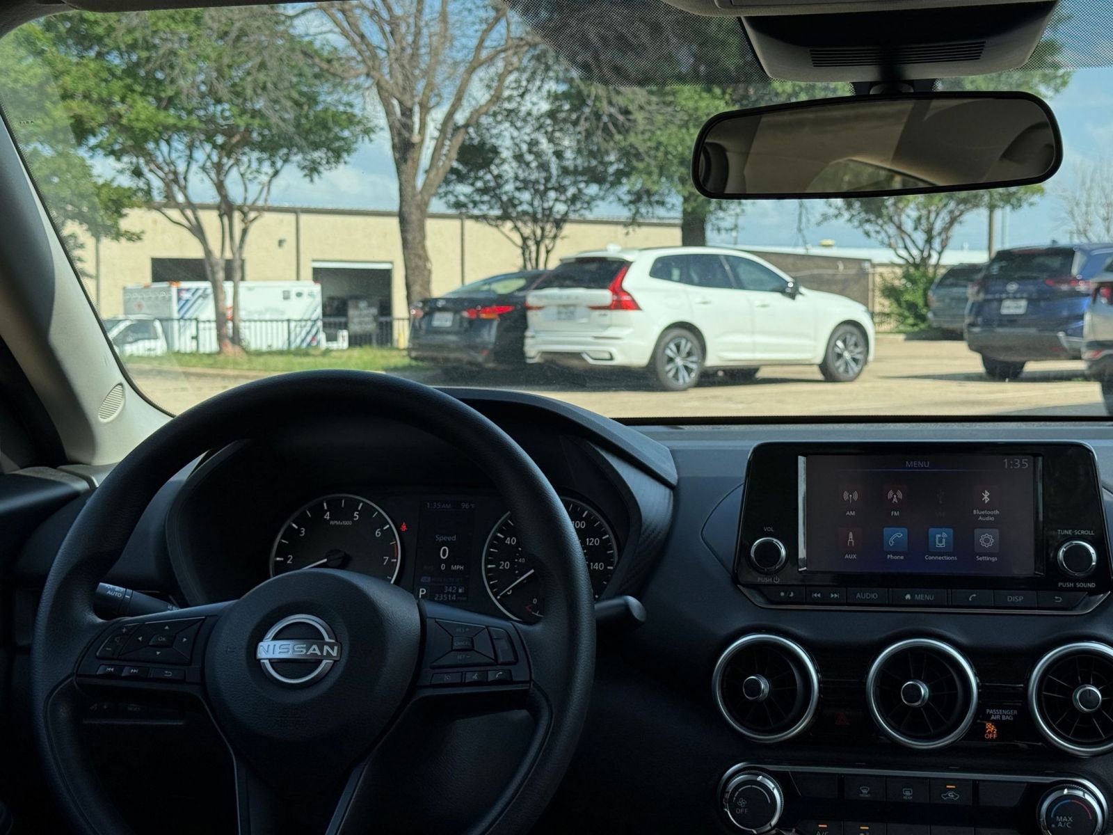 Thumbnail: 2025 Nissan Sentra - 34