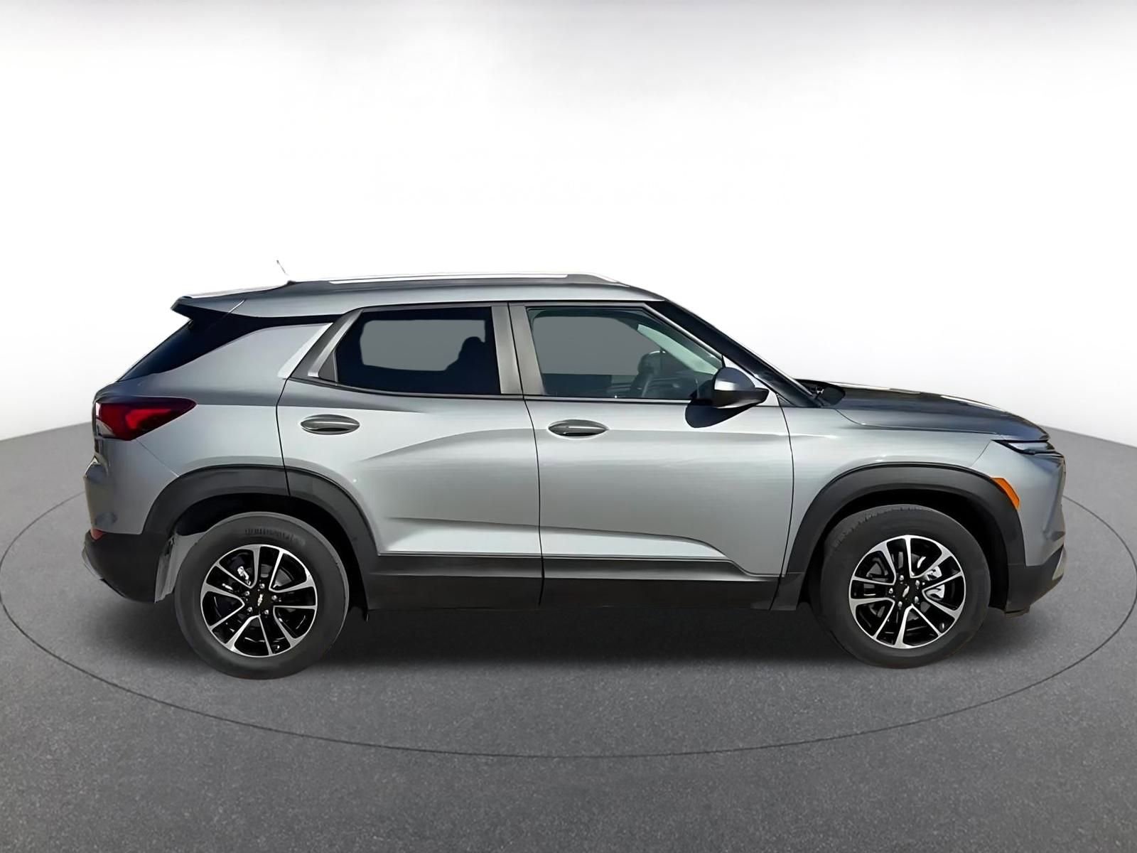 Thumbnail: 2025 Chevrolet TrailBlazer - 16