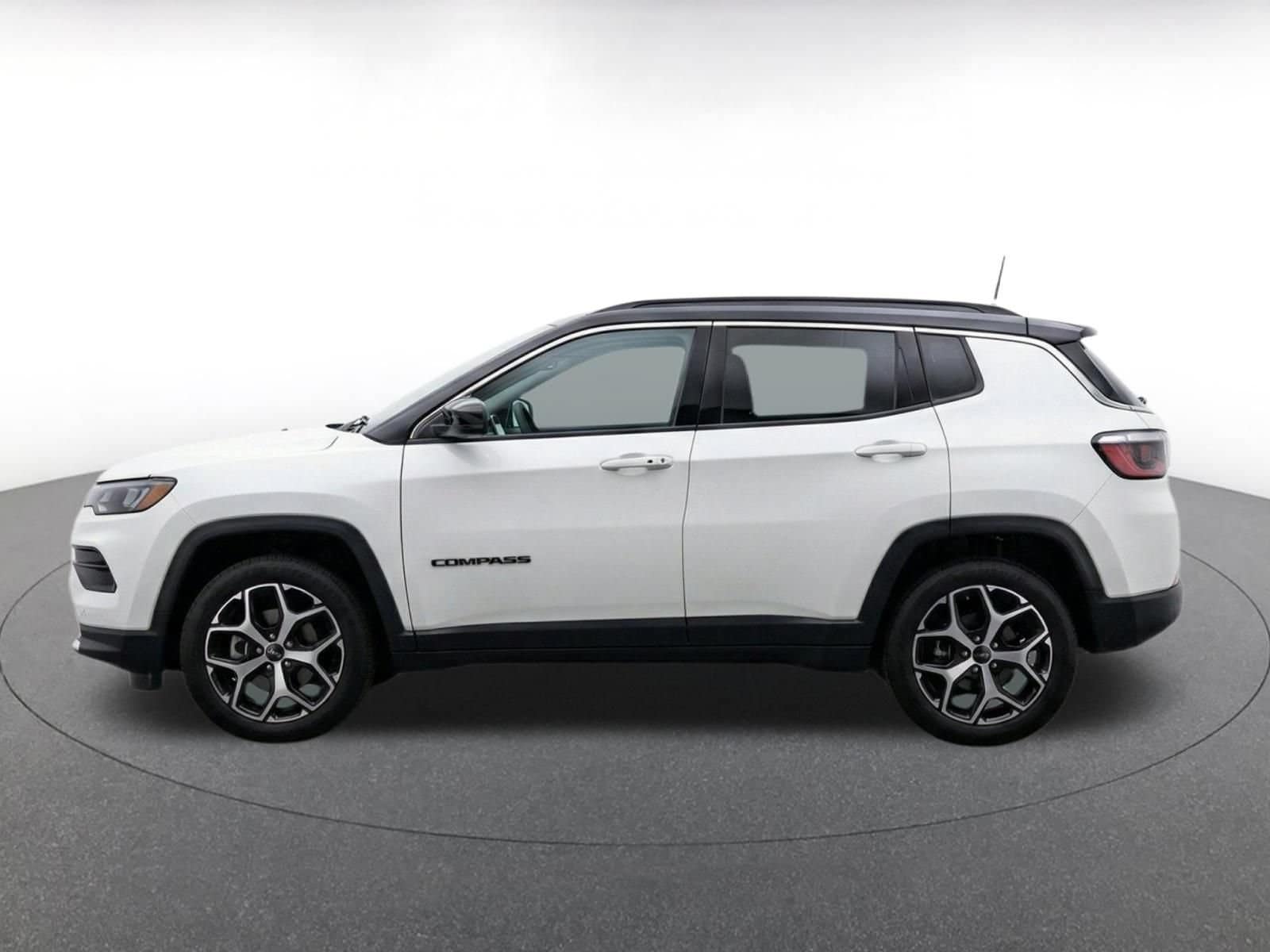 Thumbnail: 2025 Jeep Compass - 4