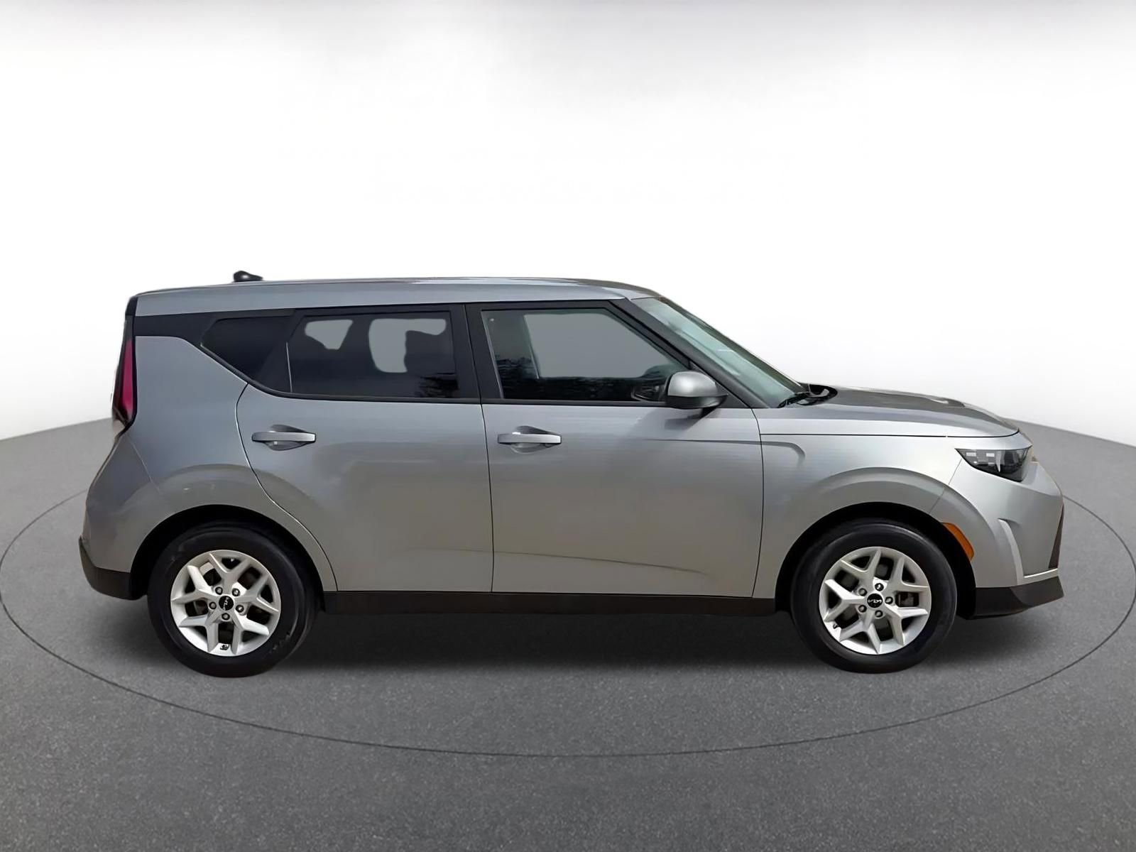 Thumbnail: 2025 Kia Soul - 16