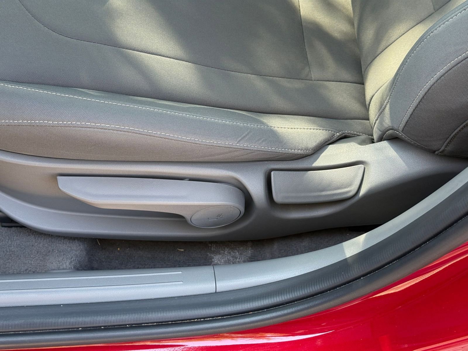 Thumbnail: 2025 Hyundai Elantra - 18