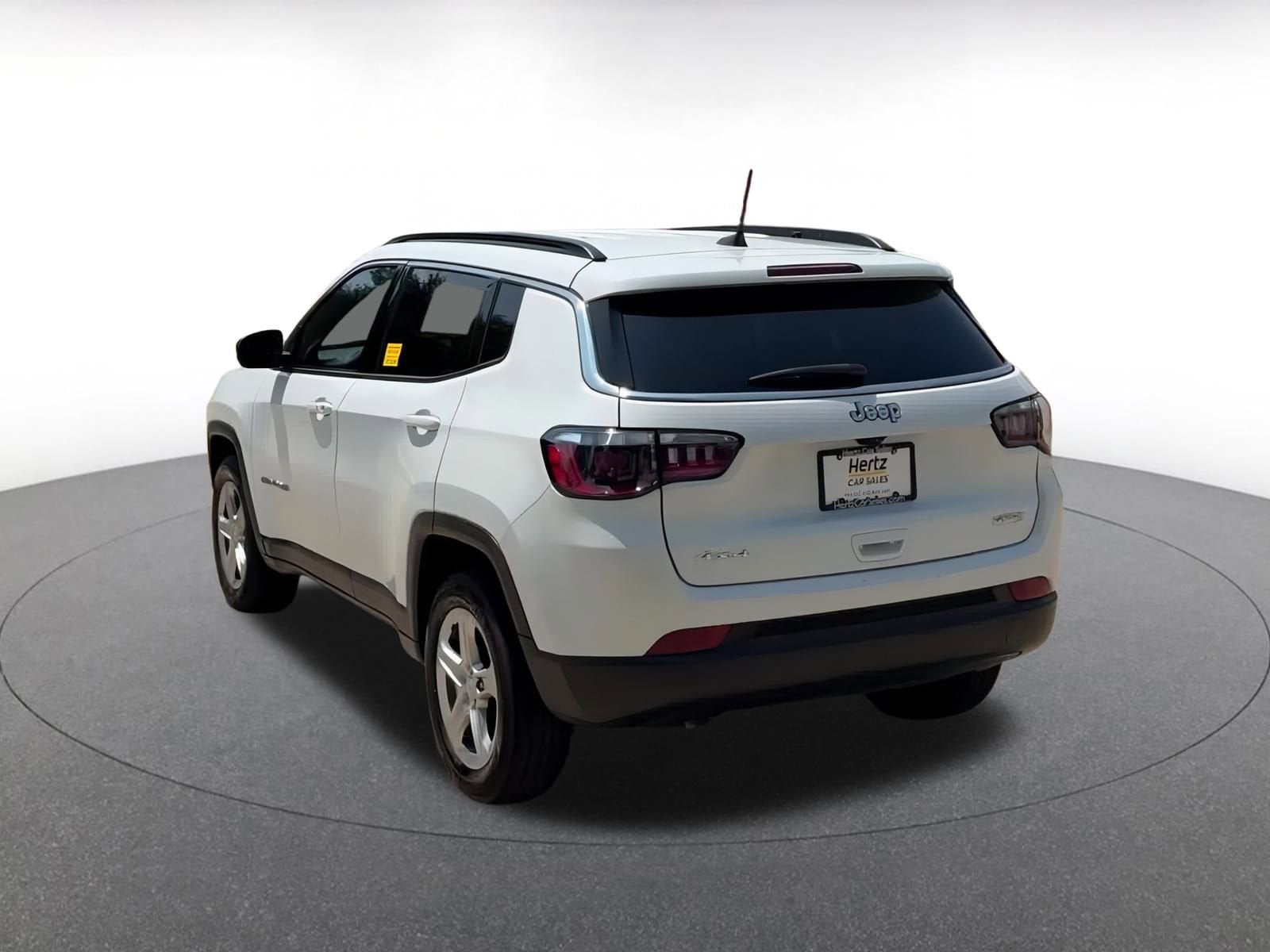 Thumbnail: 2023 Jeep Compass - 11