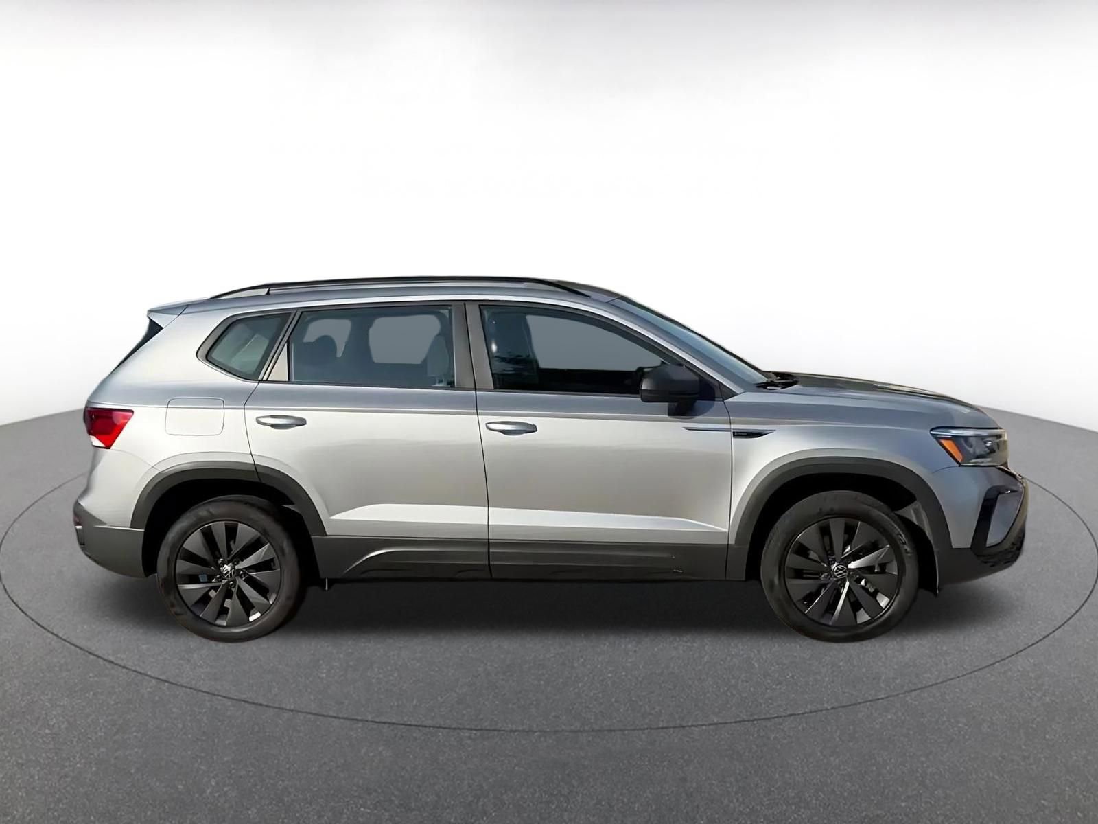 Thumbnail: 2024 Volkswagen Taos - 16