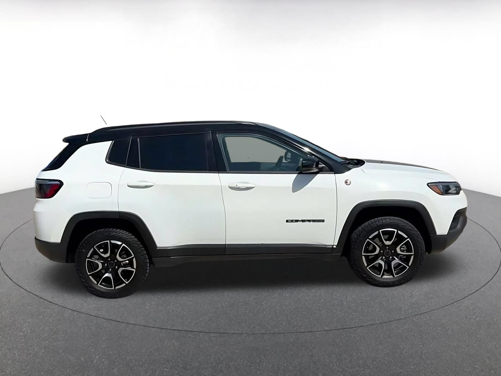 Thumbnail: 2025 Jeep Compass - 15