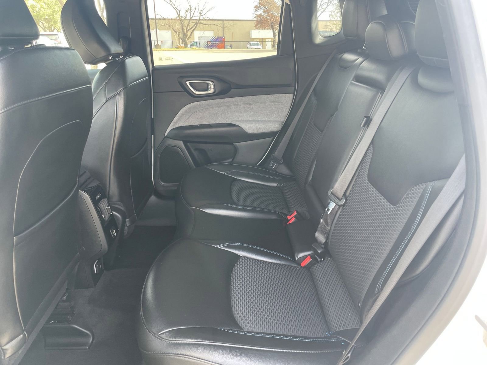 Thumbnail: 2023 Jeep Compass - 25