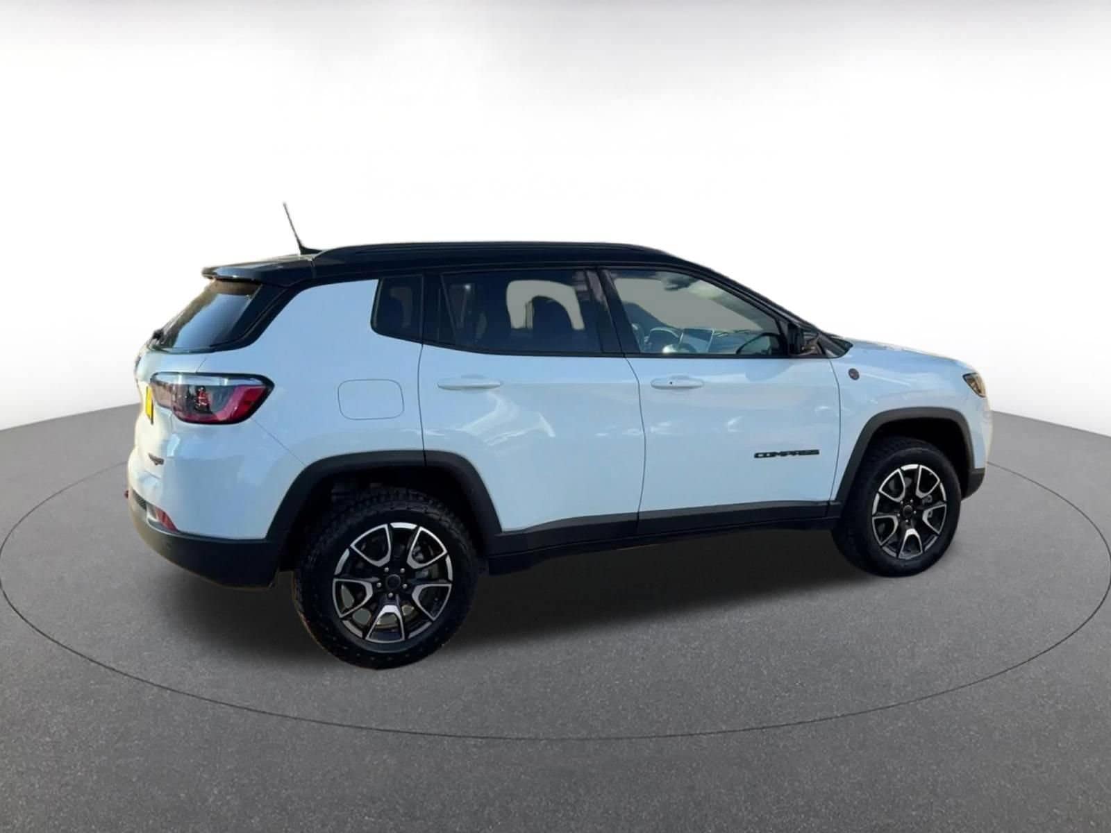 Thumbnail: 2025 Jeep Compass - 14
