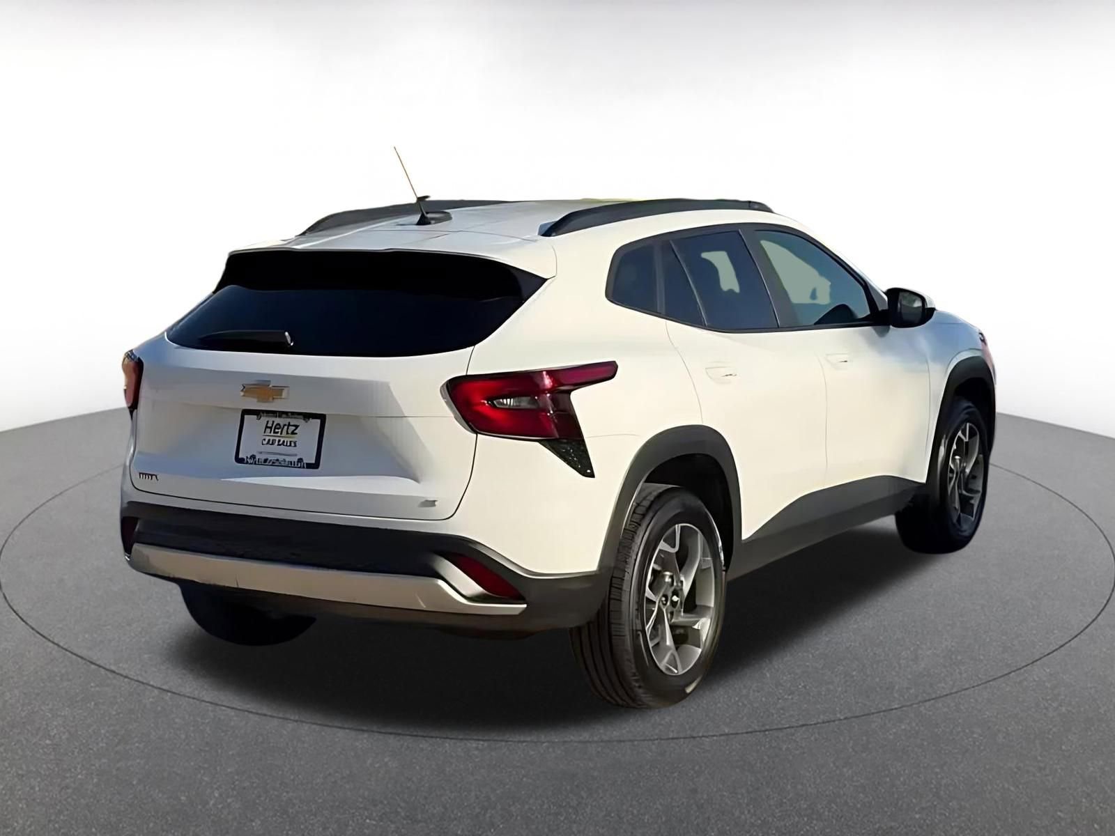 Thumbnail: 2025 Chevrolet Trax - 12