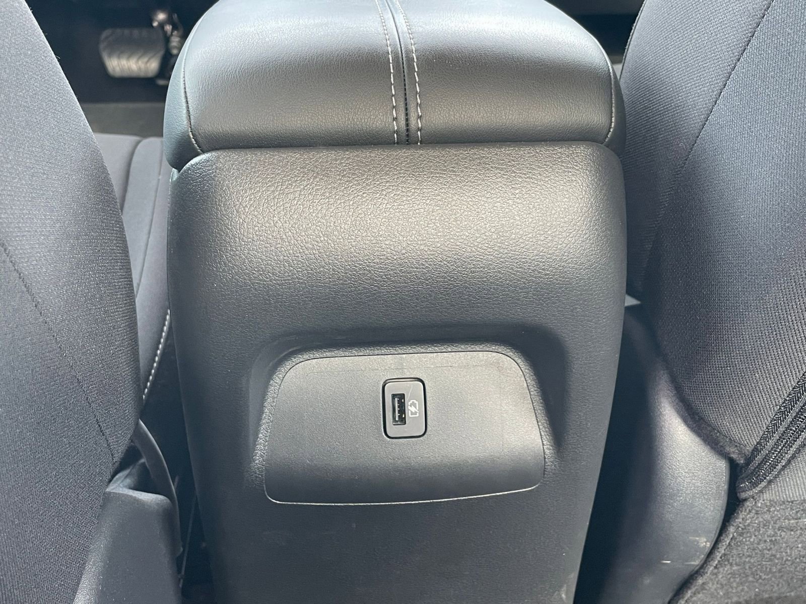 Thumbnail: 2025 Nissan Sentra - 25