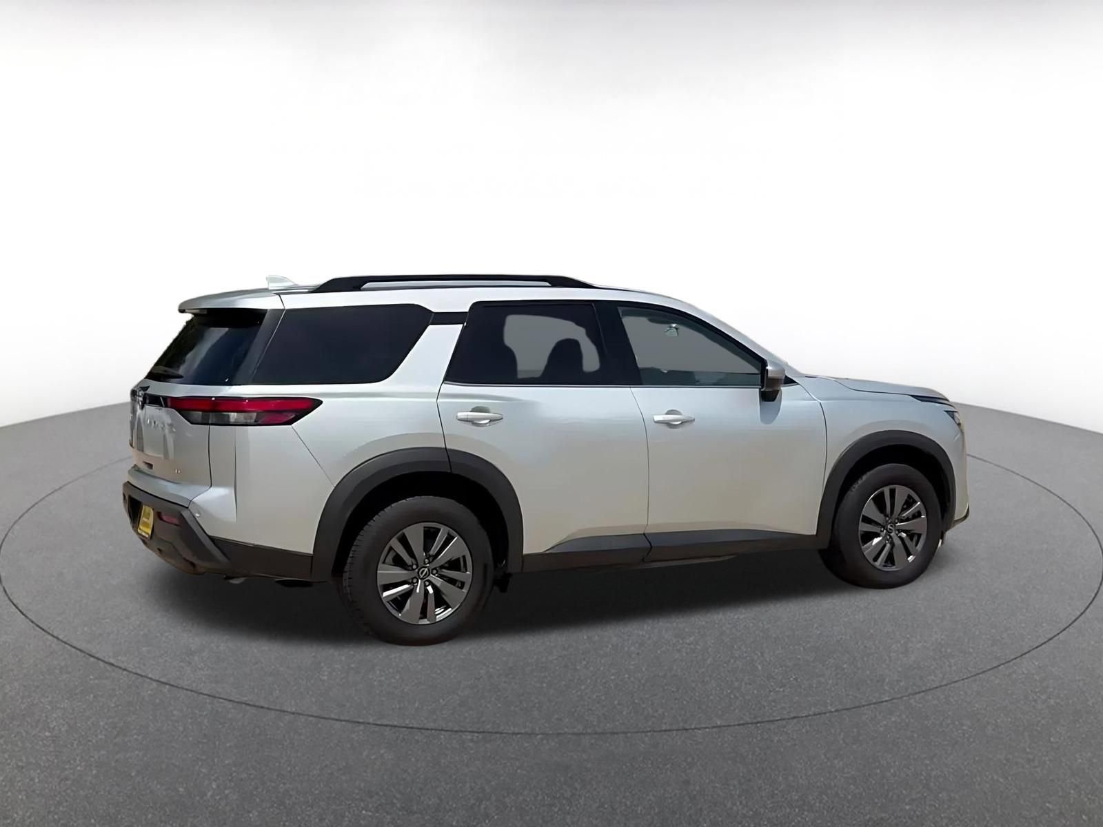 Thumbnail: 2025 Nissan Pathfinder - 15