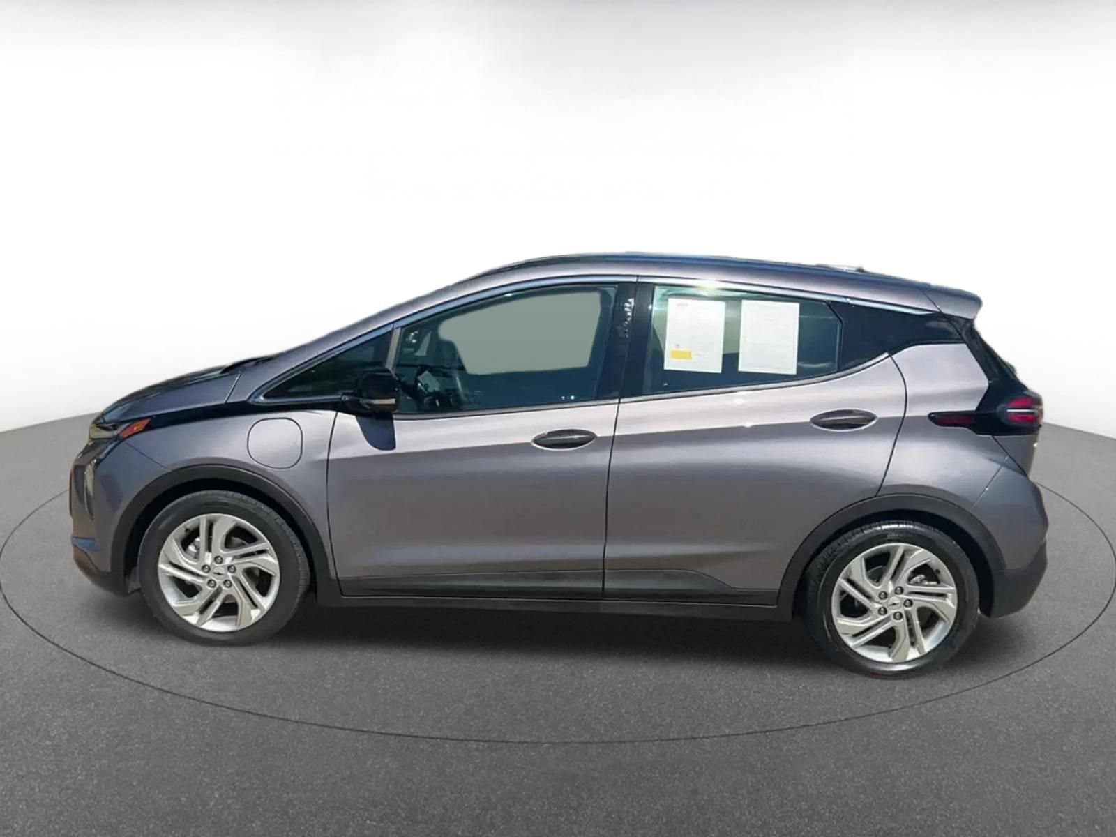 Thumbnail: 2023 Chevrolet Bolt EV - 10