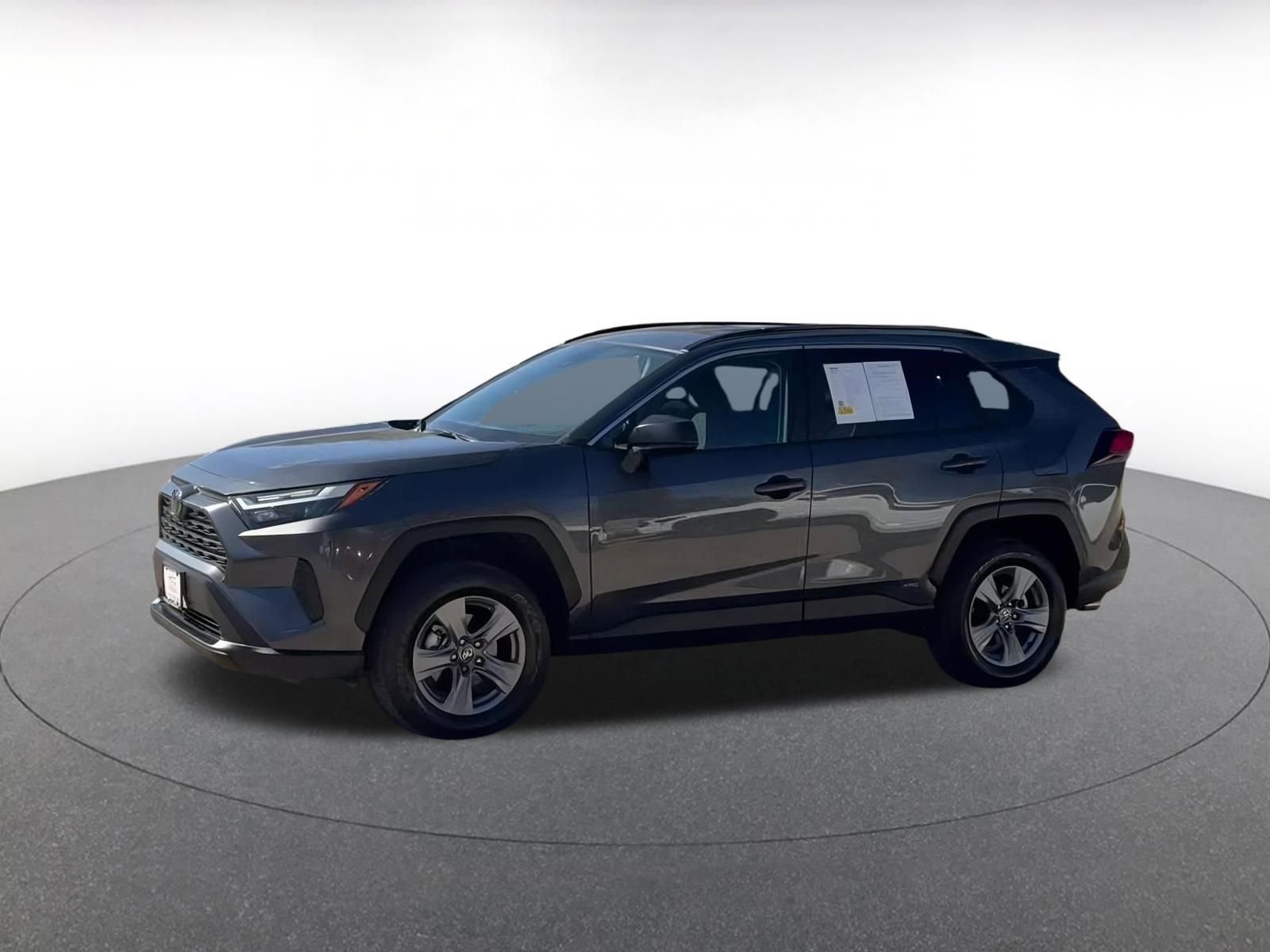 Thumbnail: 2025 Toyota RAV4 - 8