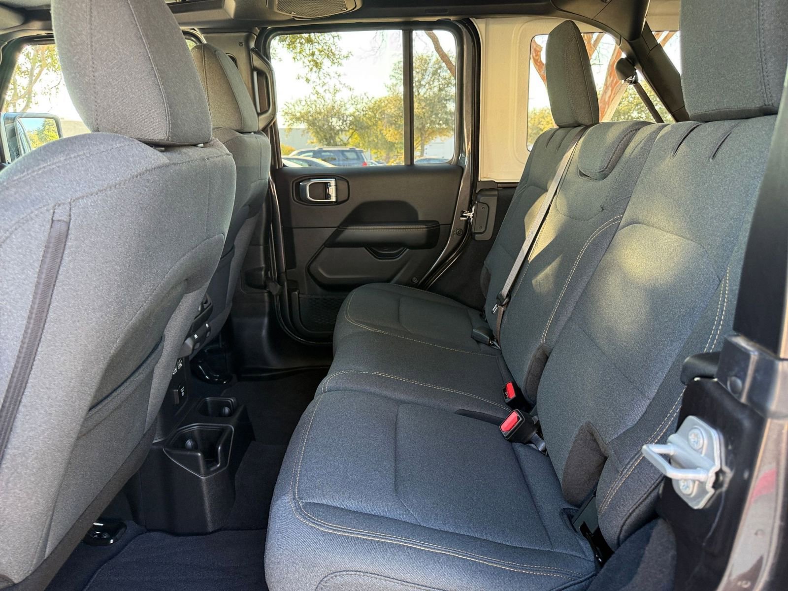 Thumbnail: 2025 Jeep Wrangler - 25