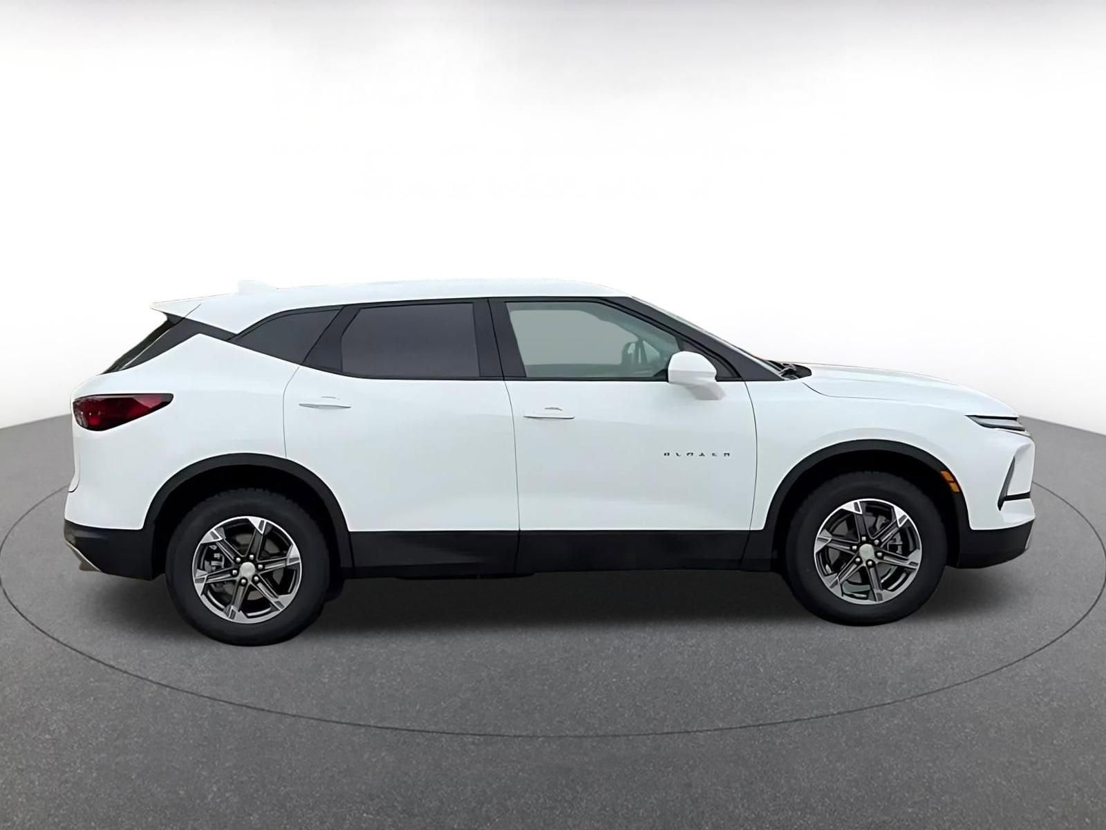 Thumbnail: 2025 Chevrolet Blazer - 16