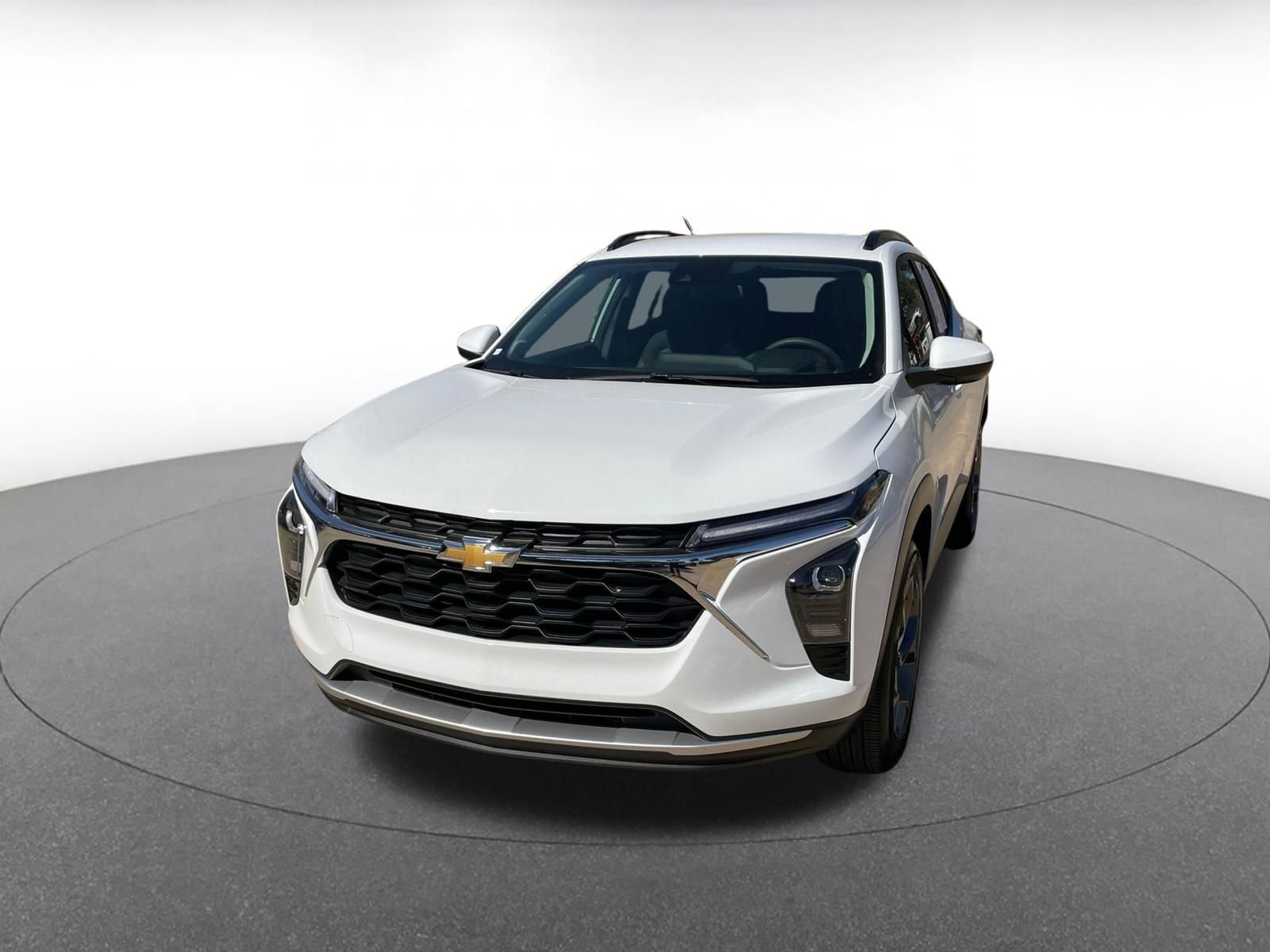 Thumbnail: 2025 Chevrolet Trax - 4