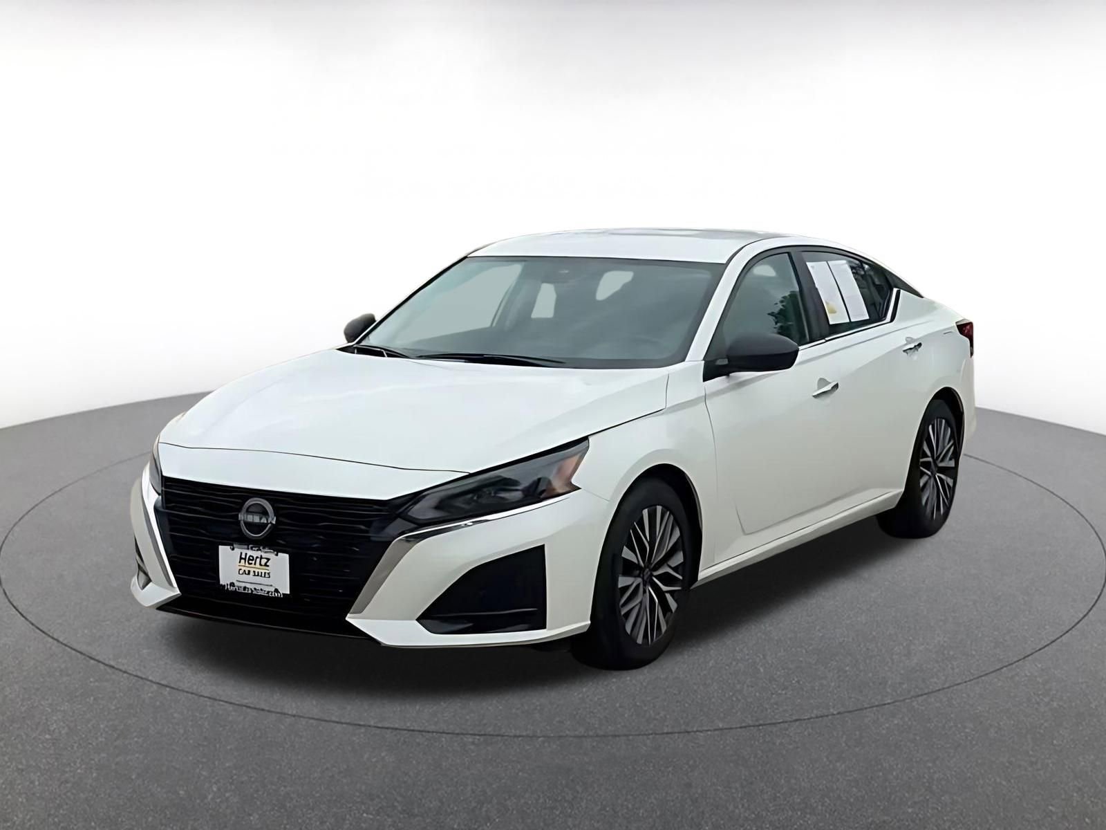 Thumbnail: 2025 Nissan Altima - 8