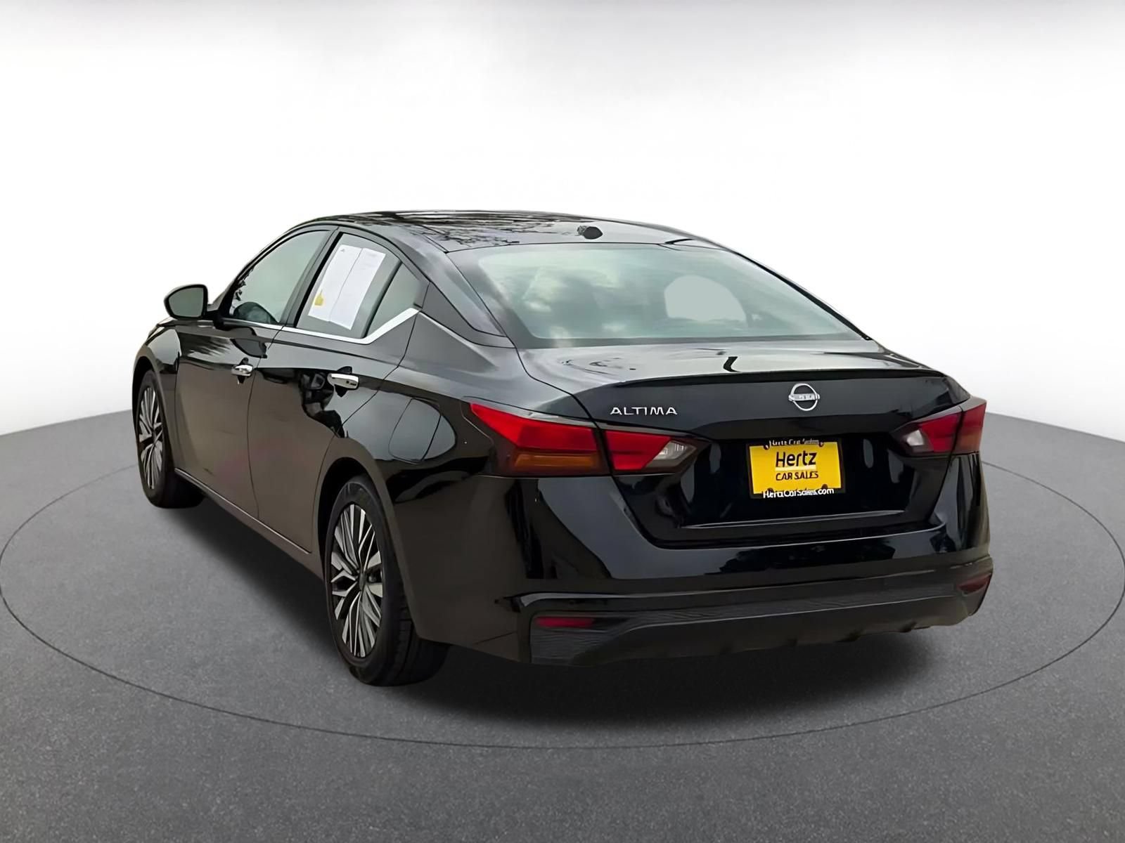 Thumbnail: 2025 Nissan Altima - 10