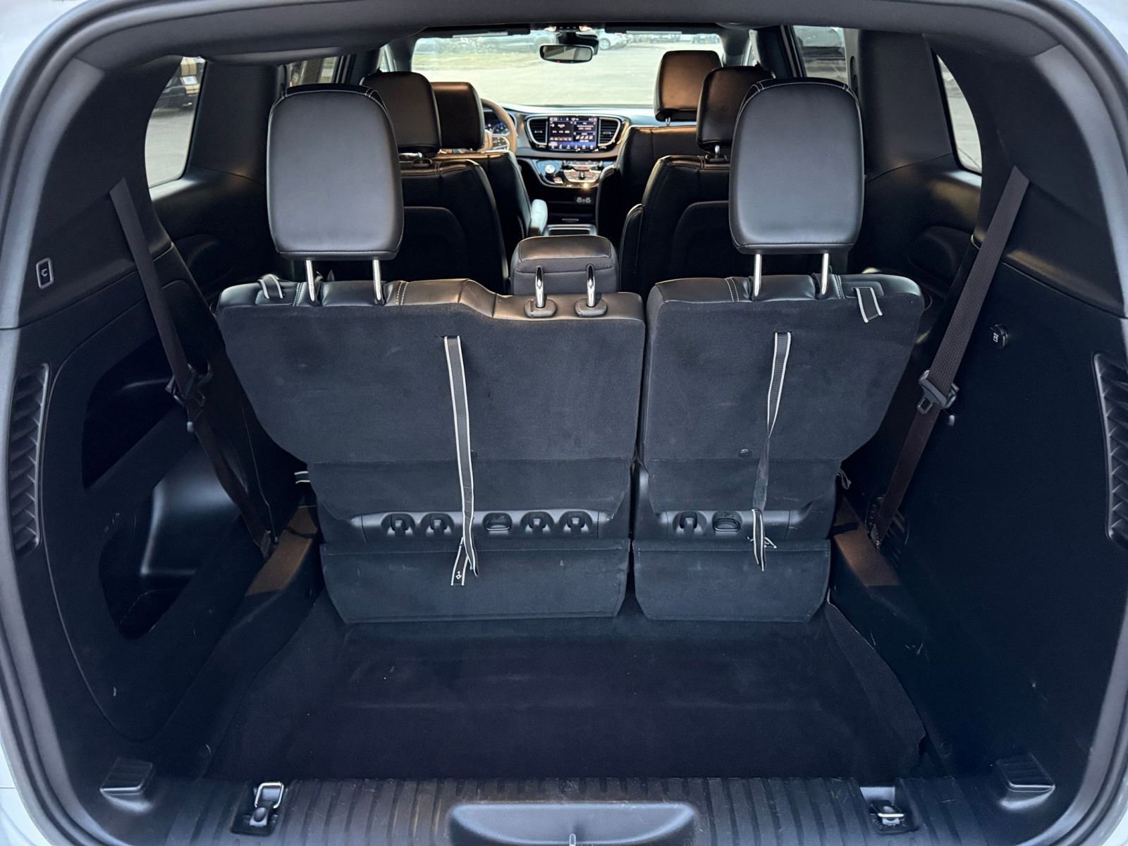 Thumbnail: 2025 Chrysler Pacifica - 33