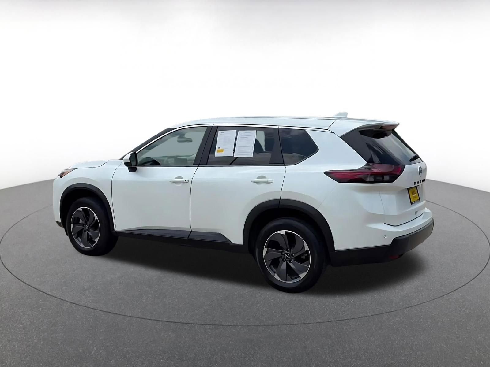 Thumbnail: 2025 Nissan Rogue - 10