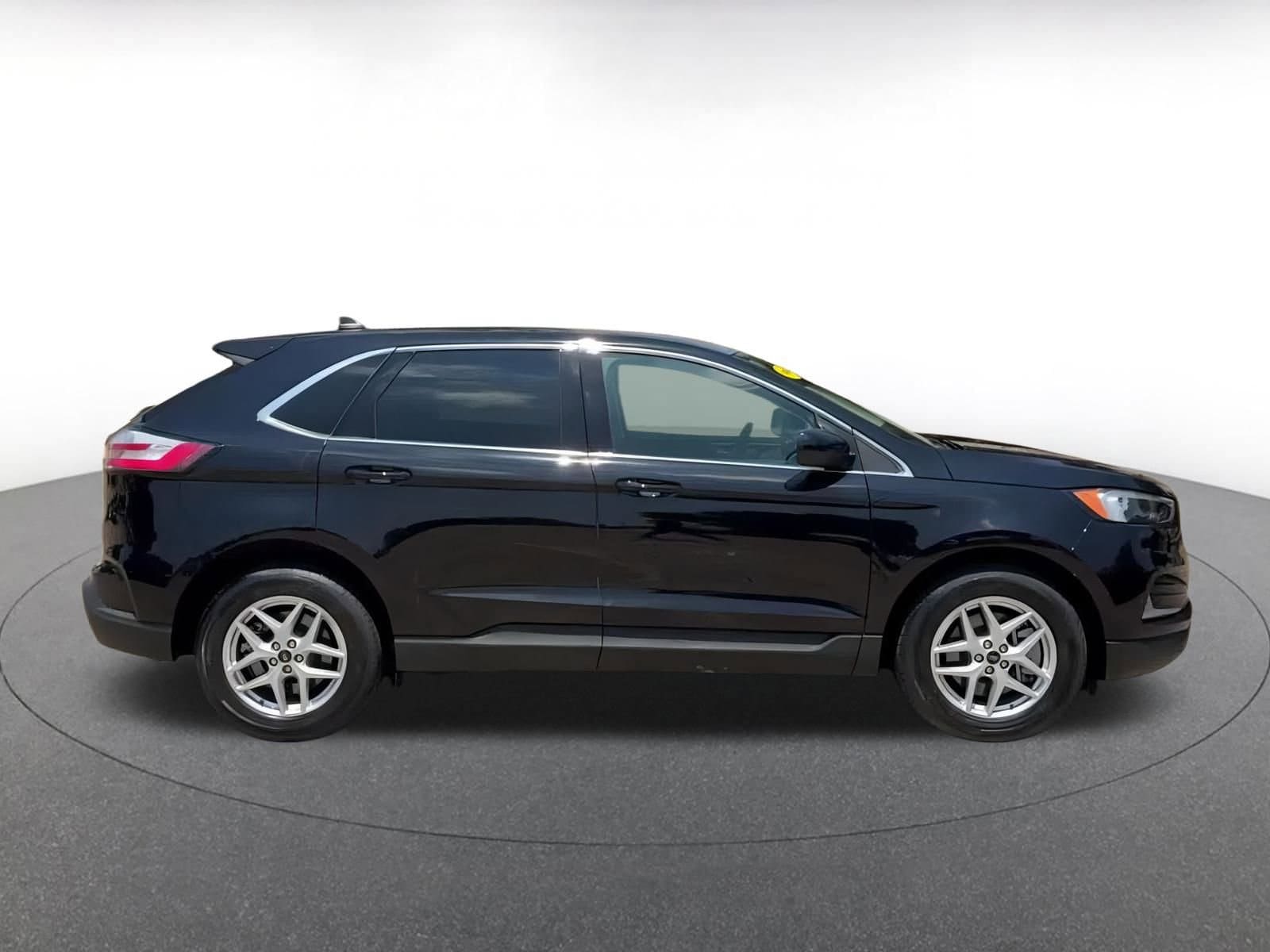 Thumbnail: 2024 Ford Edge - 16