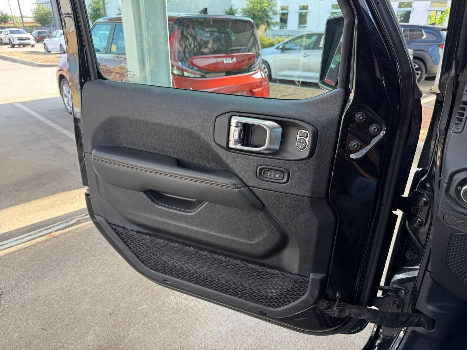 Thumbnail: 2025 Jeep Wrangler - 18