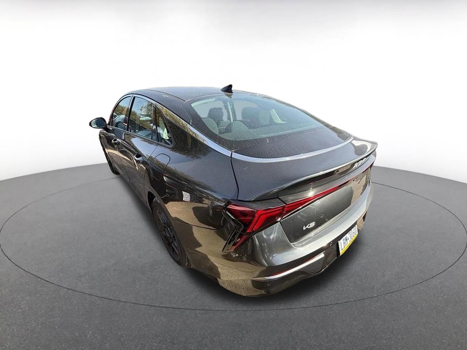 Thumbnail: 2025 Kia K5 - 5